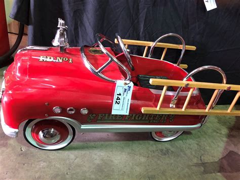 FIRE ENGINE PEDAL CAR