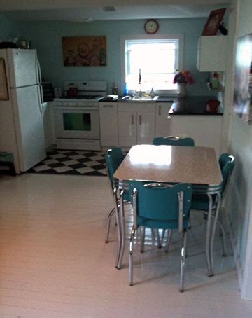 Grey streamline kitchen with metal cabinets from the late 1940's or early 1950s. 1940's kitchen table and chairs in 2020 | Dining table in ...