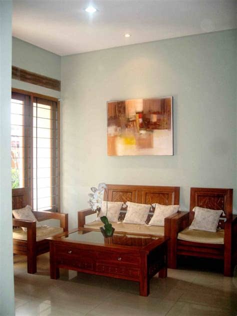 Kursi dan meja juga terlihat simple menarik. Interior Rumah Sederhana ~ Immo Digital Studio
