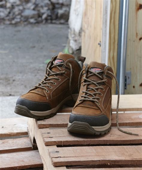 Hiking Boots Vs Work Boots What You Should Know