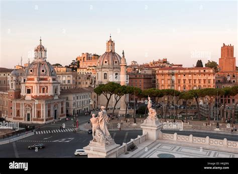 Elevated View Of Piazza Venezia Rome Italy Stock Photo Alamy