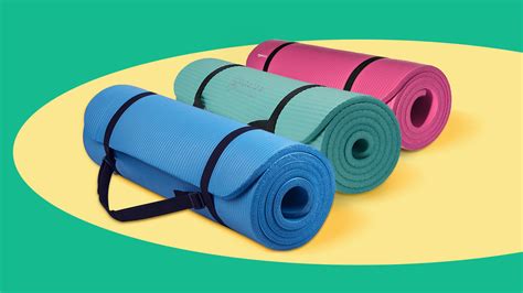 The 16 Best Yoga Mats For Every Posture And Pose Greatist Pro