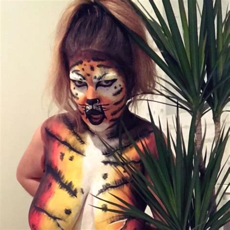 Suzie On Instagram Tiger Body And Face Painting Bodypainting