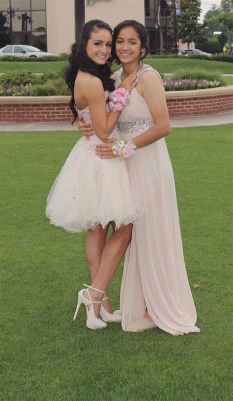 Pin By Michelle Marsh On Fancy Dresses Lesbian Girls Prom Photos