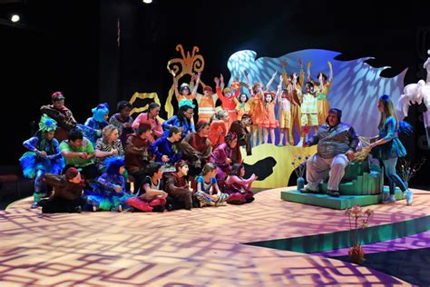 Photos First Look At Flat Rock Playhouses Seussical The Musical