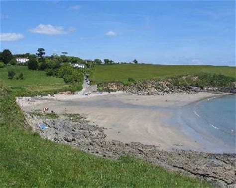Porthcurnick Beach Information - Cornwall Beach Guide