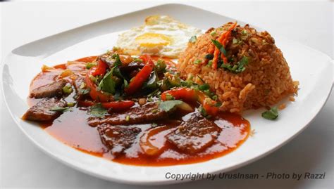 Untuk yang berminat menempah nasi daging utara pada hari sabtu boleh pm ya. One Day at a Time: Just fry it