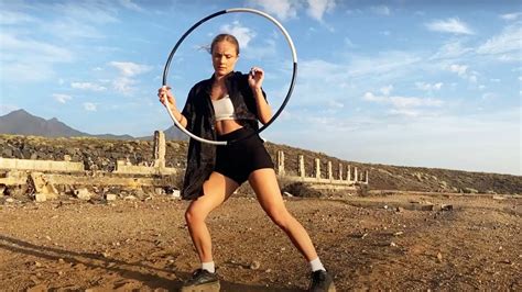 10 Mesmerizing Facts About Hula Hoops Dose Of Awesome Youtube