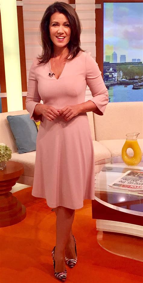 Susanna Reid Hot Dress Sends Twitter Wild As She Flashes Legs On Good Morning Britain Daily Star