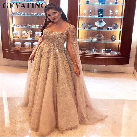 Luxury Crystal Beaded Dubai Prom Dresses 2018 Long Champagne Saudi