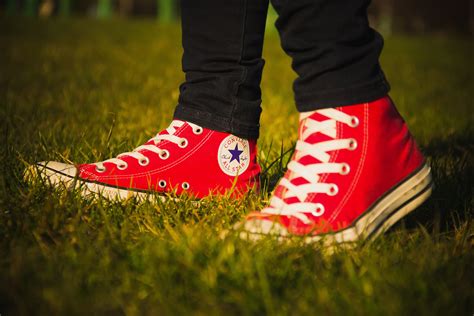 Converse All Star Logo Red Shoes Grass Red Free Image Peakpx
