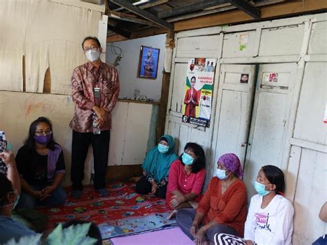 Pnm mekaar lebih berfokus untuk membantu kaum wanita pemilik usaha yang pra sejahtera. Tinjau PNM Mekaar, BPKH Puji Penggunaan Dana Haji untuk ...