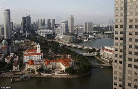 Singapores Unimaginable Before And After Photos Show How Far The Country