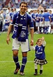 Raúl y su hija. | Raul gonzalez blanco, Equipo de fútbol, Futbol soccer