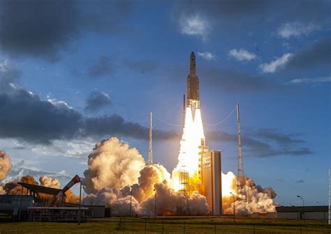 Esa Ariane 5 Launches Pioneering Reprogrammable Telecommunications