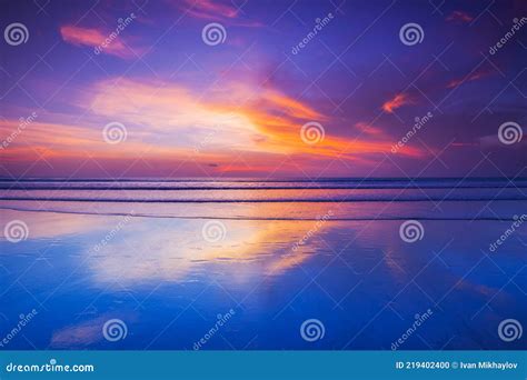 Seacoast Skyline Dramatic Sunset Stock Photo Image Of Ocean Dawn