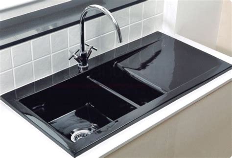 Most kitchen sinks are often white or stainless, but lately i've seen more and more of an unusual new feature: RAK Gourmet Dream Sink 1 - Black Ceramic Kitchen Sink 1.5 ...