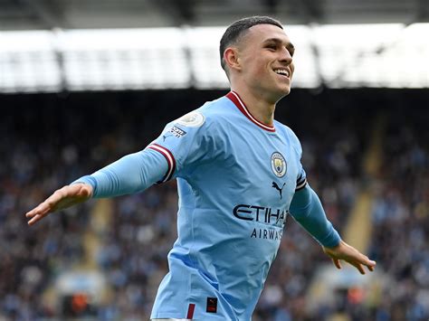 manchester city midfielder kevin de bruyne hints at new phil foden position the independent