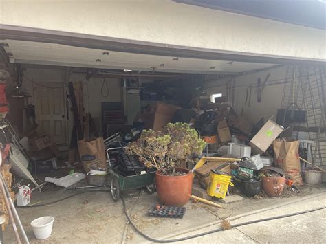 One car can now fit in the garage : r/hoarding