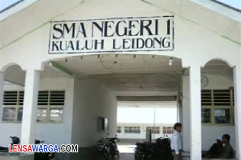 Menyempurnakan perencanaan pembuatan sistem informasi sekolah perencanaan pembuatan sis nya, mengundang ahli it, biaya pembuatan sis, biaya pengadaan sarana dan prasarana jelas mengenai keunggulan sekolah, seperti profil sekolah (visi, misi, fasilitas, program studi, dll), info. Diduga Pungli, Wakil Kepala Sekolah SMAN 1 Kualuh Leidong ...