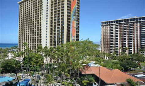 Rooms And Suites Hilton Hawaiian Village
