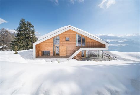 Mit 185 millionen dollar schlägt das lonsdaleite estate zu buche. Chalet Anzère: Contemporary Swiss Escape Inspired by ...
