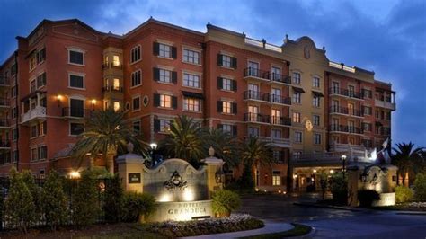 These 3 star hotels received great reviews from other travellers Hotel Granduca - Houston, Texas - 5 Star Luxury Hotel