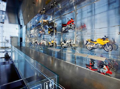 Bmw welt in munich is located in the immediate vicinity of the main bmw factory, the company's headquarters in the legendary bmw tower, and the bmw museum. BMW Museum and World: Brand Storytelling in Munich - ArtTravArtTrav