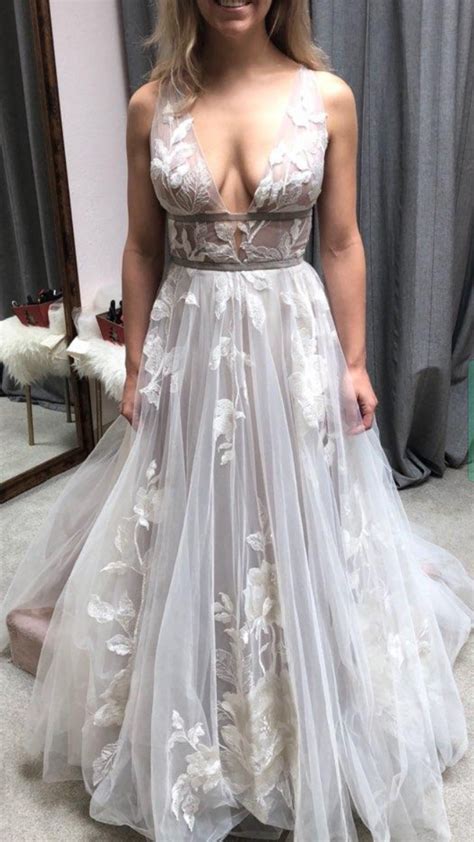 Too Much Cleavage Wedding Dress Best Dresses 2019