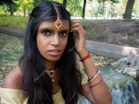 Dating Indische Frauen Singles Aus Indien In Der Besten Kostenlosen Dating App
