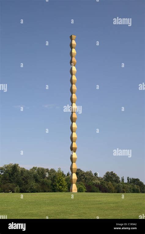 Brancusi Fotos Und Bildmaterial In Hoher Auflösung Alamy