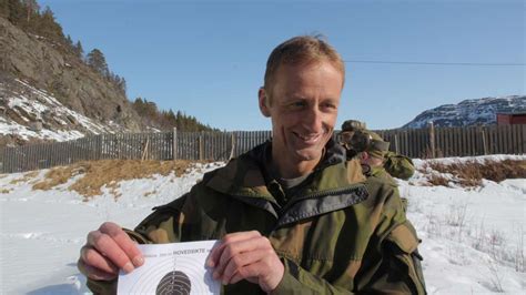 Juni, og forsvarssjef eirik kristoffersen har allerede sendt sine gratulasjoner. UiT lager idrettsstudium for Forsvaret | UiT