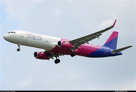 Wizz Air Uk Airbus A321 G Wukc Photo 45393 Airfleets Aviation