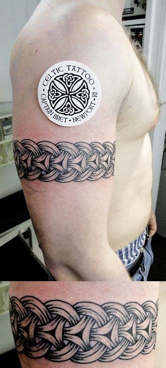 Celticarmband Tattoorealisticcrownthornsblackandgreyphotograph