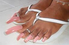 toenails long liza flickr
