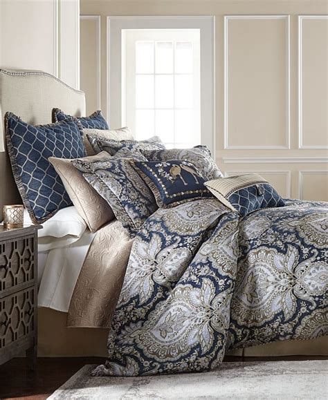 You can use this blanket on its own or secure it inside a duvet cover, and its down alternative polyester fiberfill will keep you warm in the winter or cool in the summer. Croscill Valentina California King Comforter Set & Reviews ...