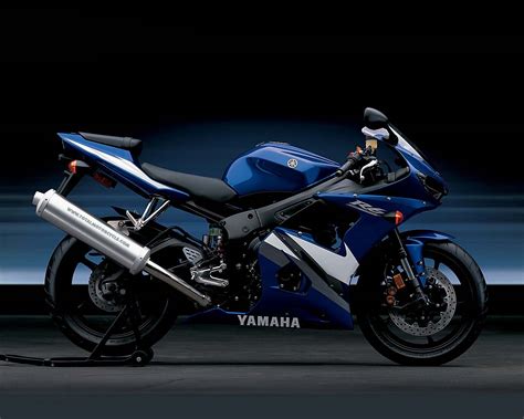At the bottom of the page you can see the video review. YAMAHA YZF-R6 specs - 2004, 2005 - autoevolution