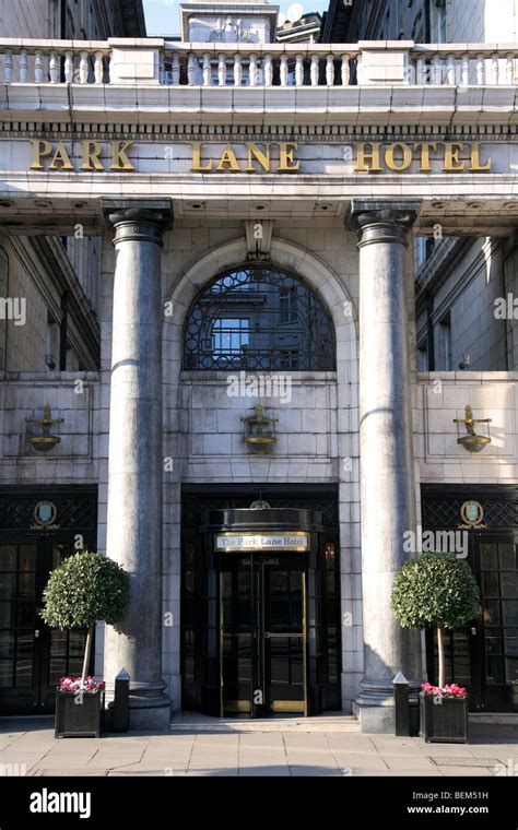 Park Lane Hotel Entrance London Capital City England Uk Stock Photo Alamy