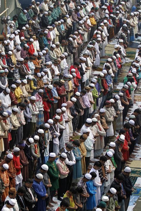 Thousands Of Muslims Gather For Biswa Ijtema In Bangladesh Slideshow