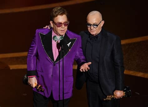 Oscars 2020 Elton John Wins A Second Oscar For His Rocketman Song