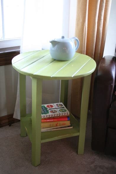 We really like the idea of an end table that doesn't necessarily look like a standard table. 43 Ingeniously Creative DIY End Table For Your Home ...