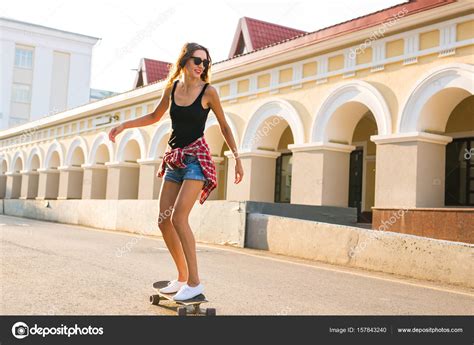 verano, vacaciones, deportes extremos y personas concepto ...