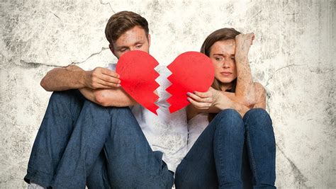 5 Signs That Show Youre In An Unhealthy Relationship