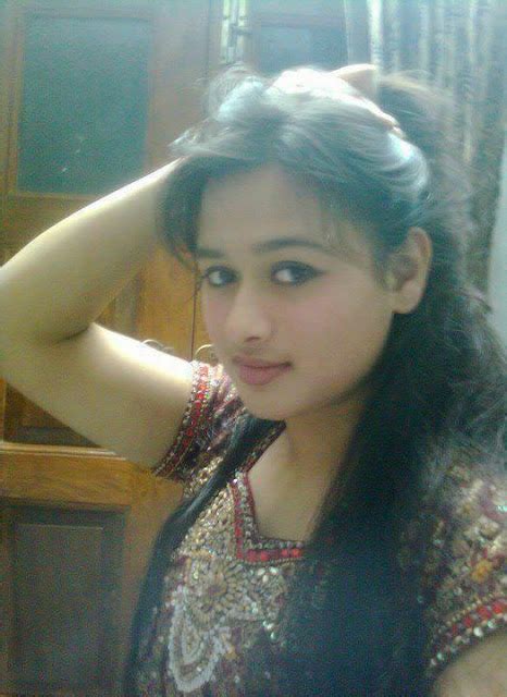 Atiqa Ahmed Pakistani Girl Mobile Number Blogging Tips Social Media