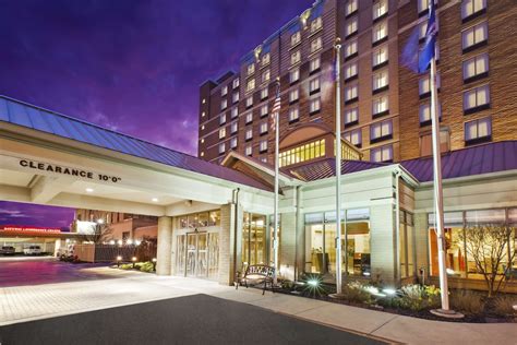 Booking Hotel Hilton Garden Inn Cleveland Downtown Online Harga