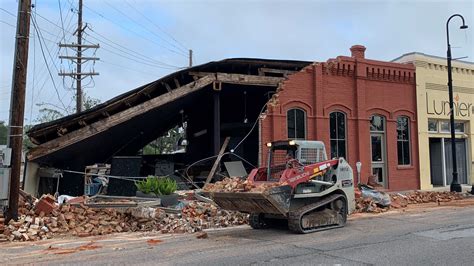 Bill Ellzey: That downtown Houma building flattened by Ida had some