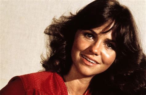 Remember Her Sally Field Turned 76 Try Not To Smile When You See Her