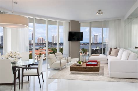 Dream Home 10 Contemporary Living Room Miami By Artefacto Usa
