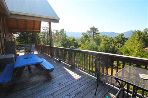 Within a mile to gsmnp and downtown bryson city. Deep Creek NC Cabin Near Deep Creek with Game Room ...
