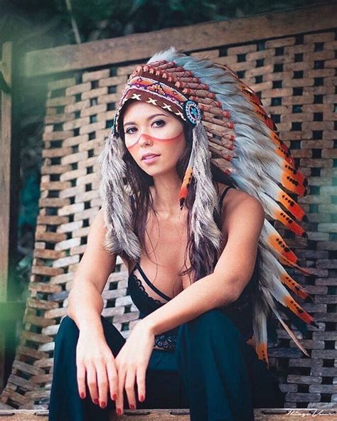Pin By Ireneusz Kania On Kobiety American Indian Girl Native American Girls Native American